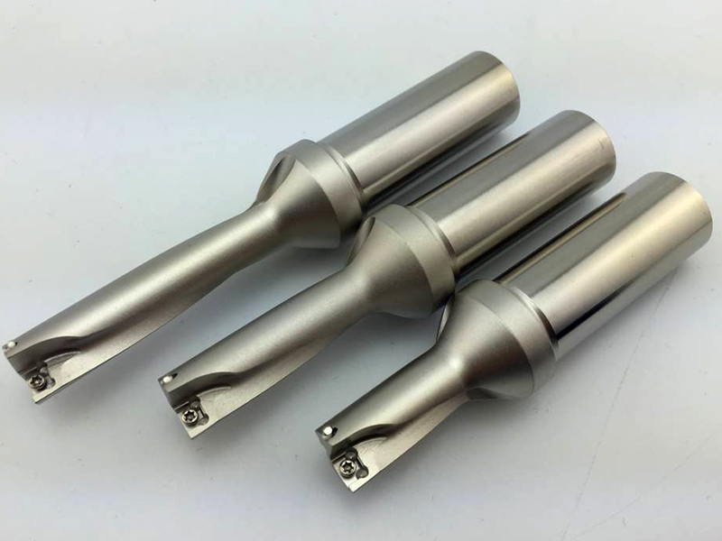 u鉆打深孔能不能用g83?