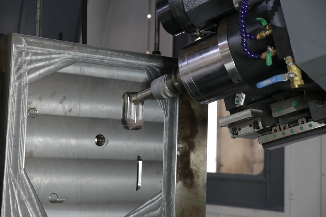 鉆攻一體機的數控系統如何操作?